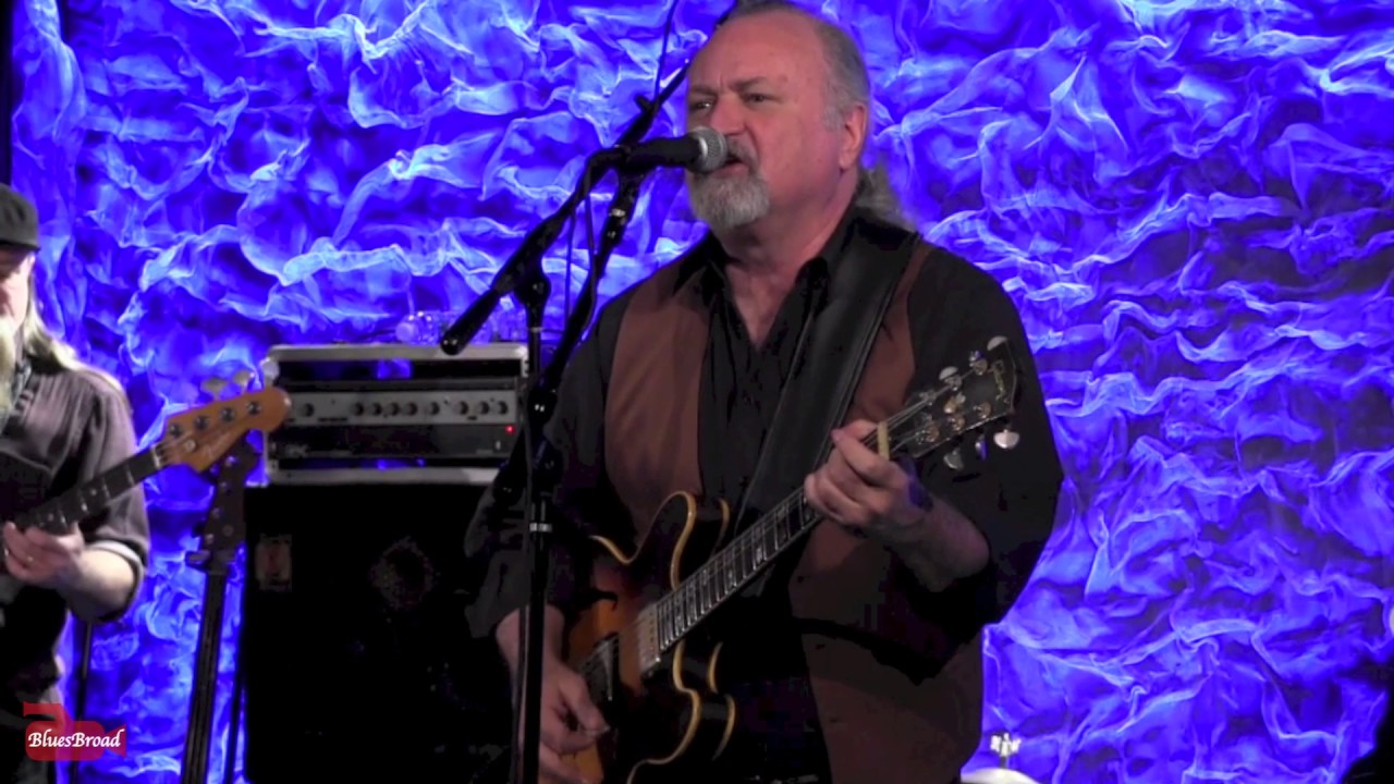 TINSLEY ELLIS ⋆ To The Devil For A Dime ⋆  1/27/17 NYC