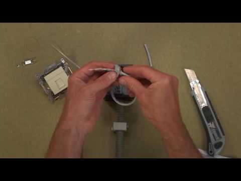 Video: Een Twisted Pair-kabel Aansluiten Op Een Stopcontact
