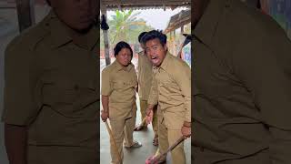 Gunda Police Ko Dara Diya 🙄😂😁 #funny #viral #shorts