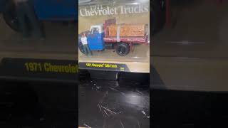 @GetMore_Diecast #M2Machine #C60 #Chevy 1971 Chevrolet C60 Truck, Ready For The New Look😎🔥