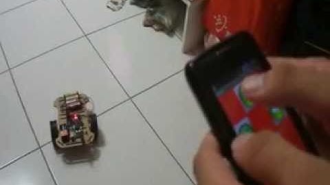 android手機遙控車 = Motoduino(整合Arduino+L293D) + 藍芽模組(Bluetooth) 自走車