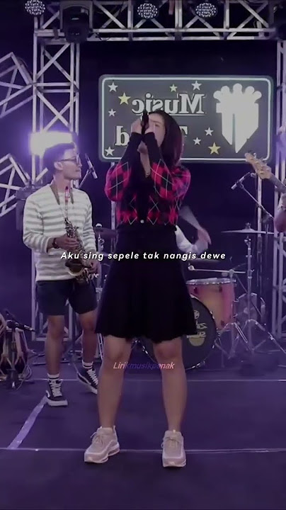 Nyanyi kalo pake perasaan 🥺  .  Eling Ae Voc// dinda teratu  . #elingae #dindateratu #cewektik