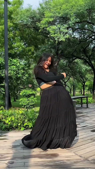 Saree Ke Fall Sa 🔥||SimranChantel || Trending|| #shortsvideo #dance #trending
