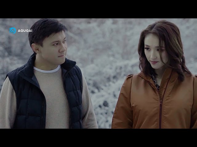 Төрт аяққа тұрып тұрған кеуделер Жастармен алғаш рет порно көру