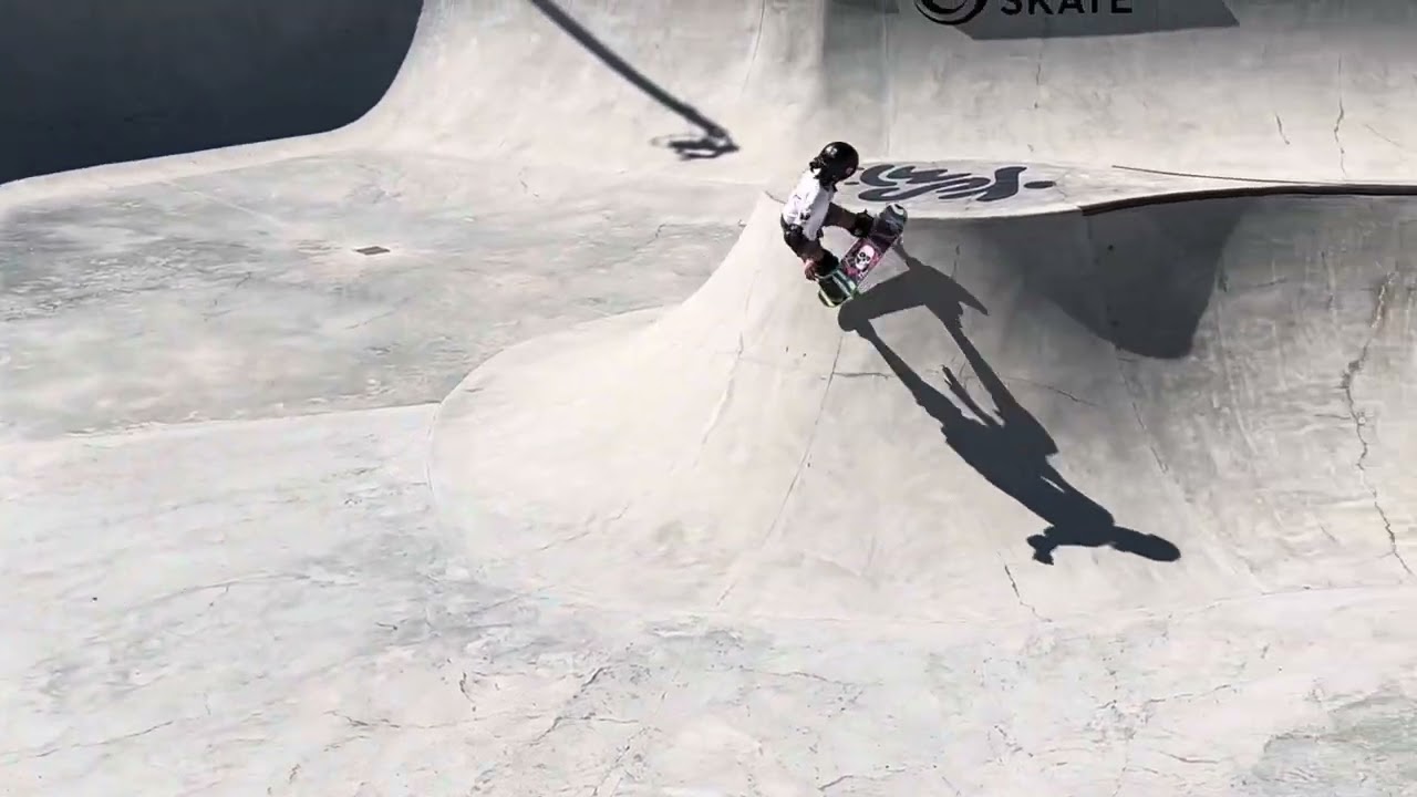 10 year old skater girl first world skate games italia 2024 Park event  in Ostia