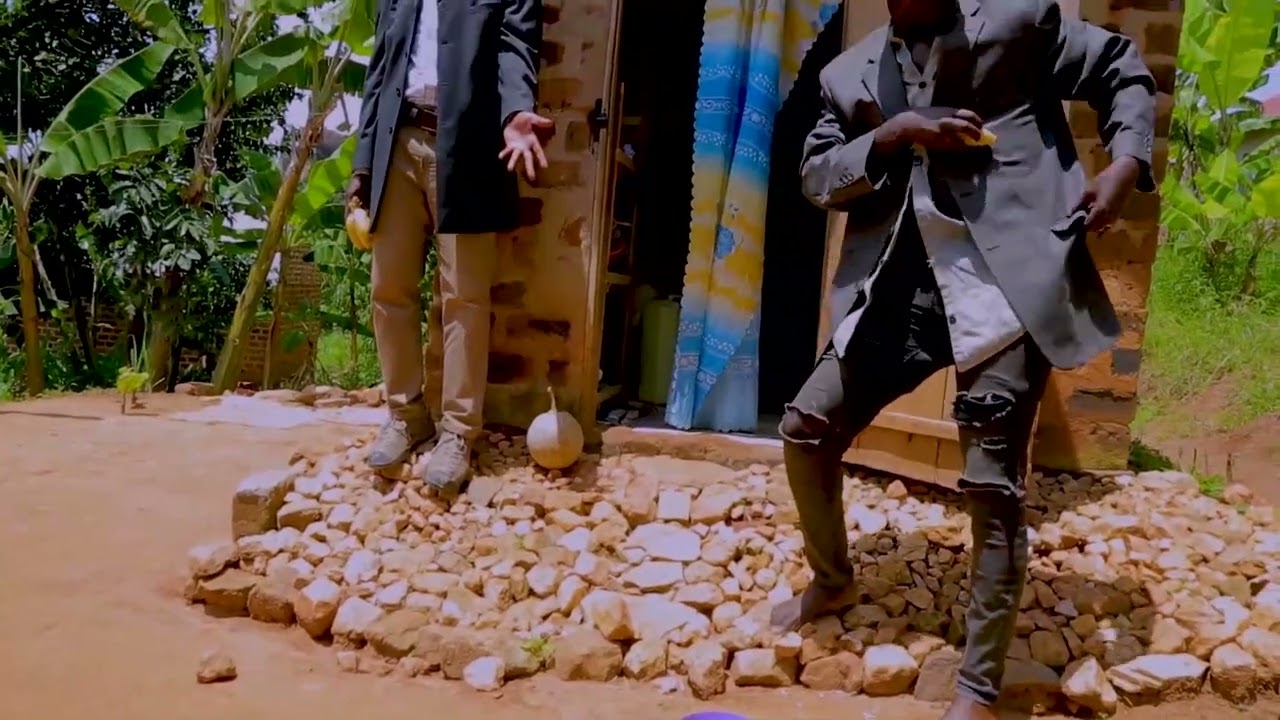 BWEZIKUGWAKO ENSIMBI BY KATUMWA SPERITO