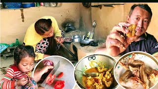 Broilar chicken cooking recipe having food ll Nepali village kitchen