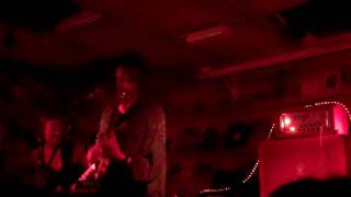 Darwin Deez - The City ¦ Live @ Pure Groove (In - Store)