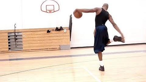Dre Baldwin: Thru Legs 2x, 2-Step Crossover Pullup Jumpshot Pt. 1 | Shooting Guard Scoring Moves