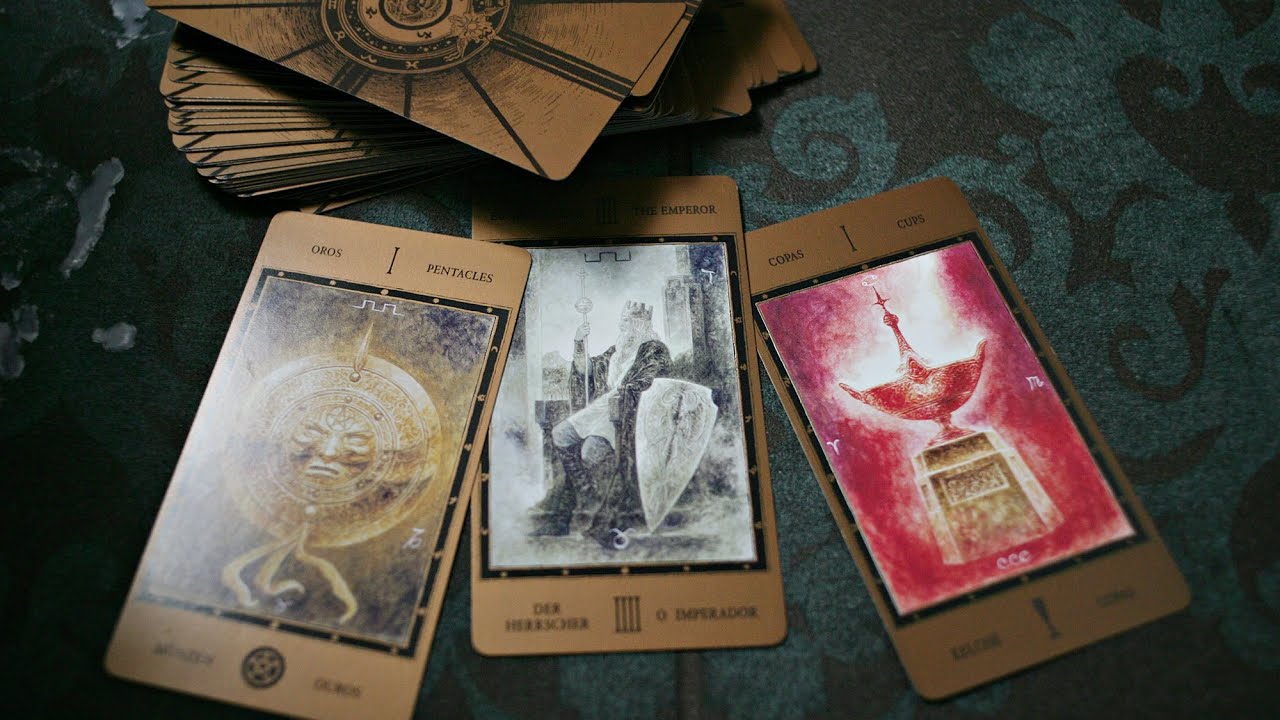 Denkt er jetzt an dich? Und wenn ja, was? Tarot Livestream: 220620