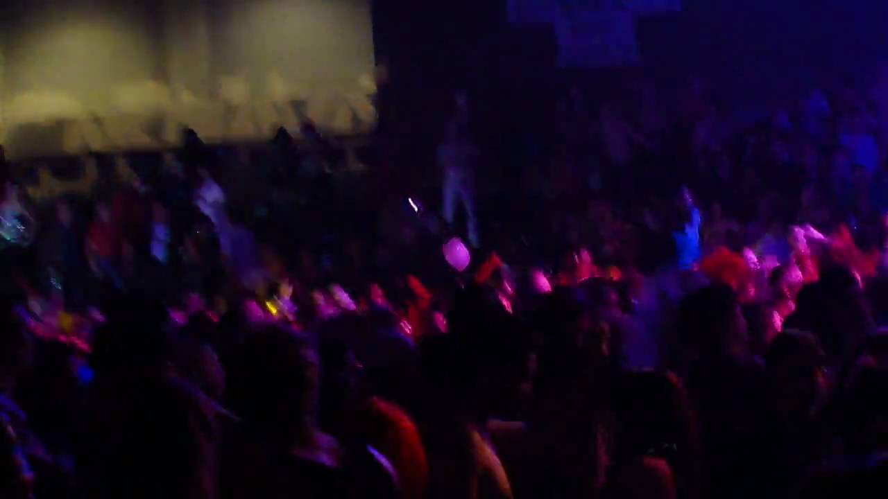Carnaval Brasileiro Austin, Texas 2010 - On Stage Dancing Plus Troll Fights Cop - YouTube