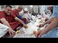 أجواء الإفطار في المدينة المنورة وانبهرت بكرم السعوديين 