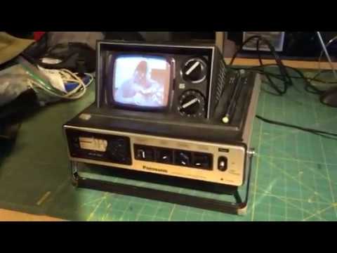 Vintage 1978 Panasonic B&W Pop Up TV TR-535 AM FM Radio