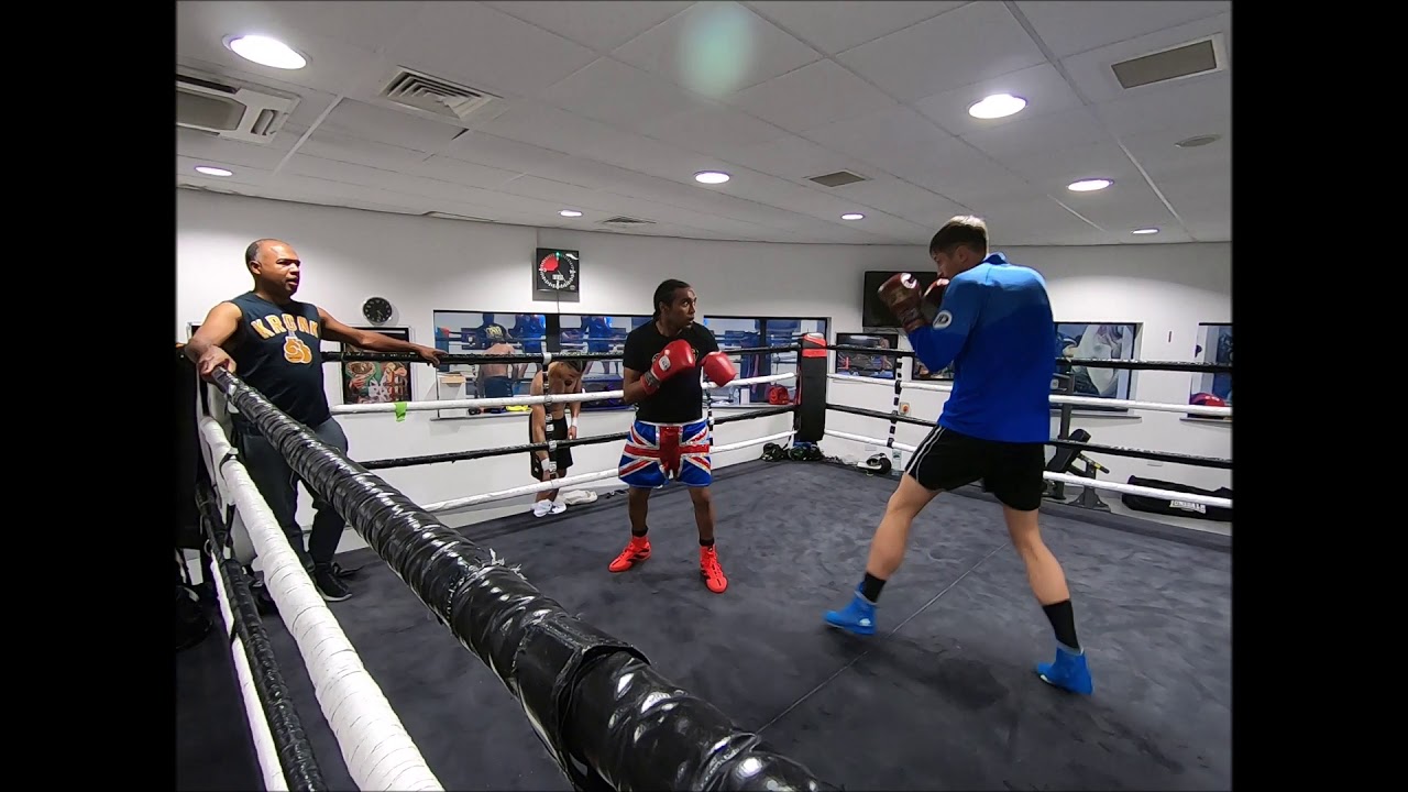 Michael Versus Hosea Burton (Feat Tyson Fury)