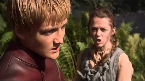 Game of Thrones: Rey Joffrey vs Hijo del Carnicero Español Latino