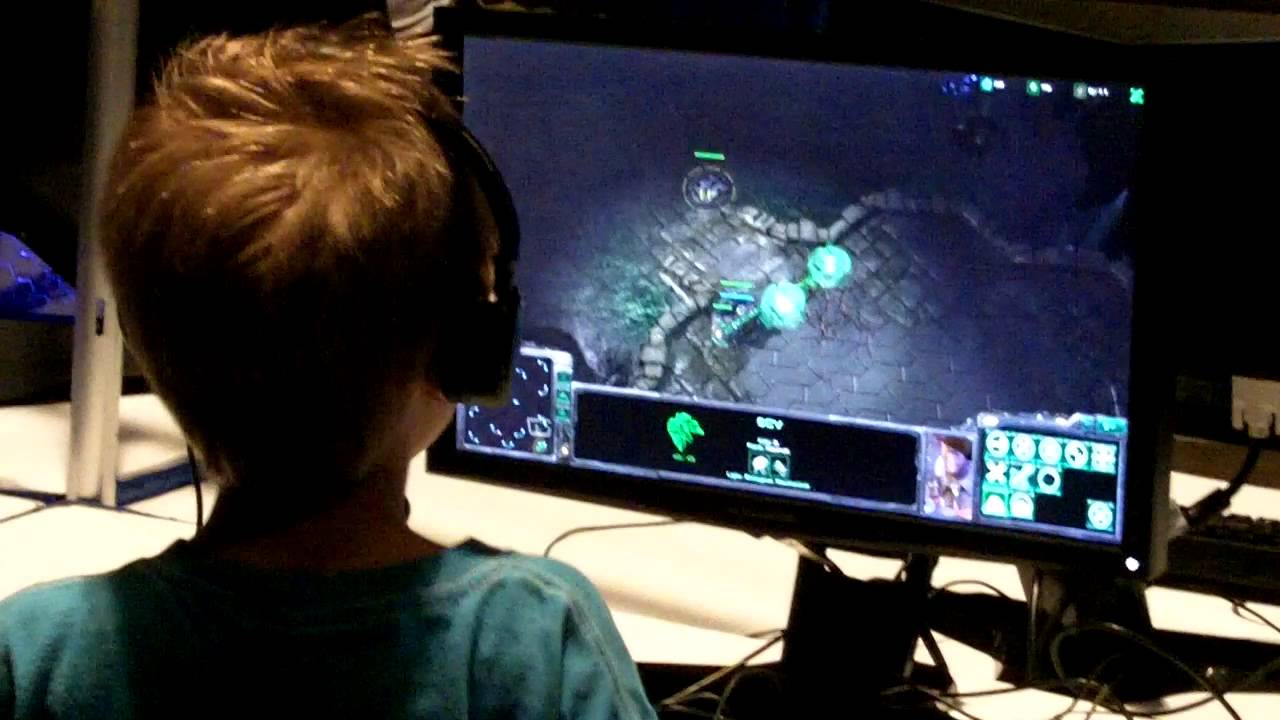 MLG Columbus - The youngest and cutest participant at MLG Columbus P 2/2