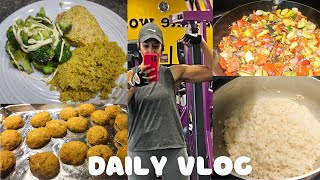 FITMOM OVER 40//DAY 11 OF MY 30 DAYS WORKOUT/MEAL PLAN/CAR TALK/WHAT I COOK FOR MY FAMILY/DAILY VLOG