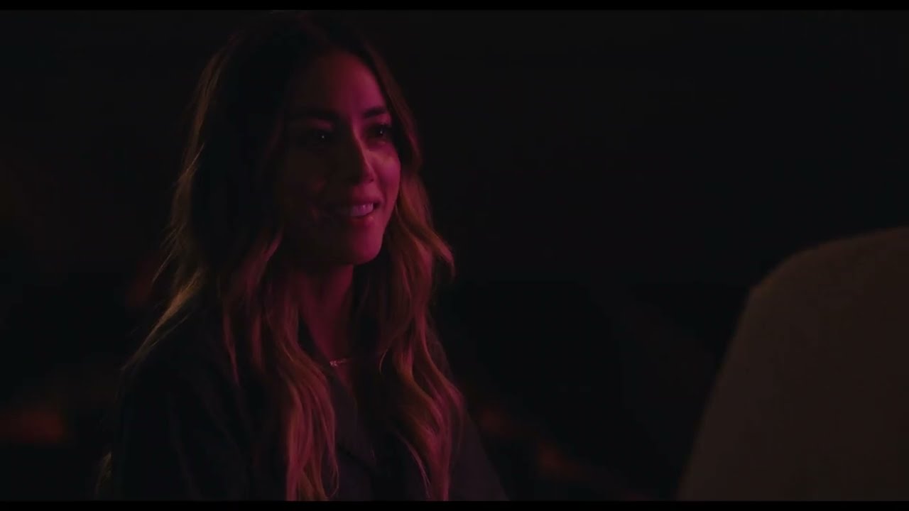 Chloe Bennet as Robyn | First Meeting (Dave 3x04)