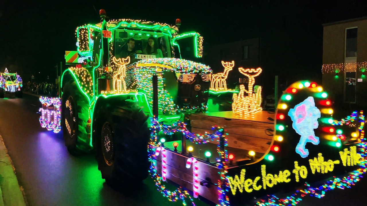 САМЫЕ КРАСИВЫЕ ТРАКТОРЫ В МИРЕ🚜✨ Новогоднее | Рождественское Шоу