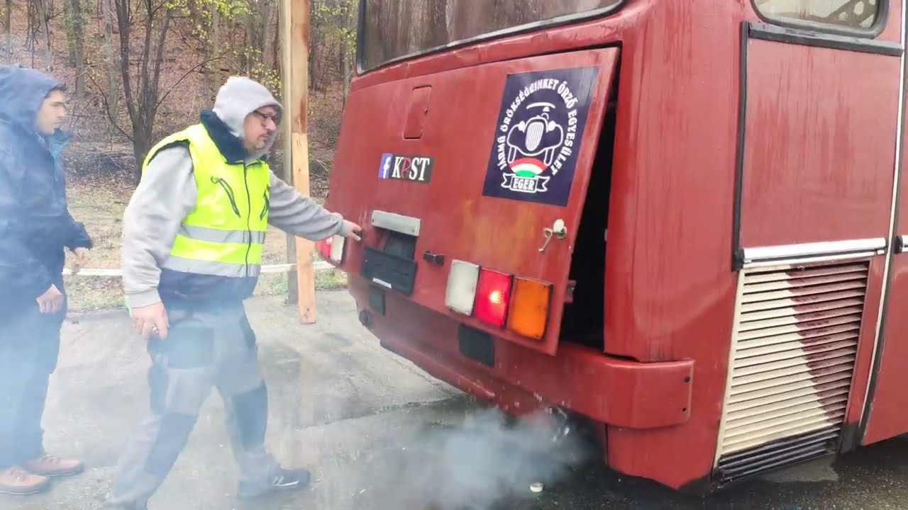 Egervin Ikarus 250.59 útja karbantartásra