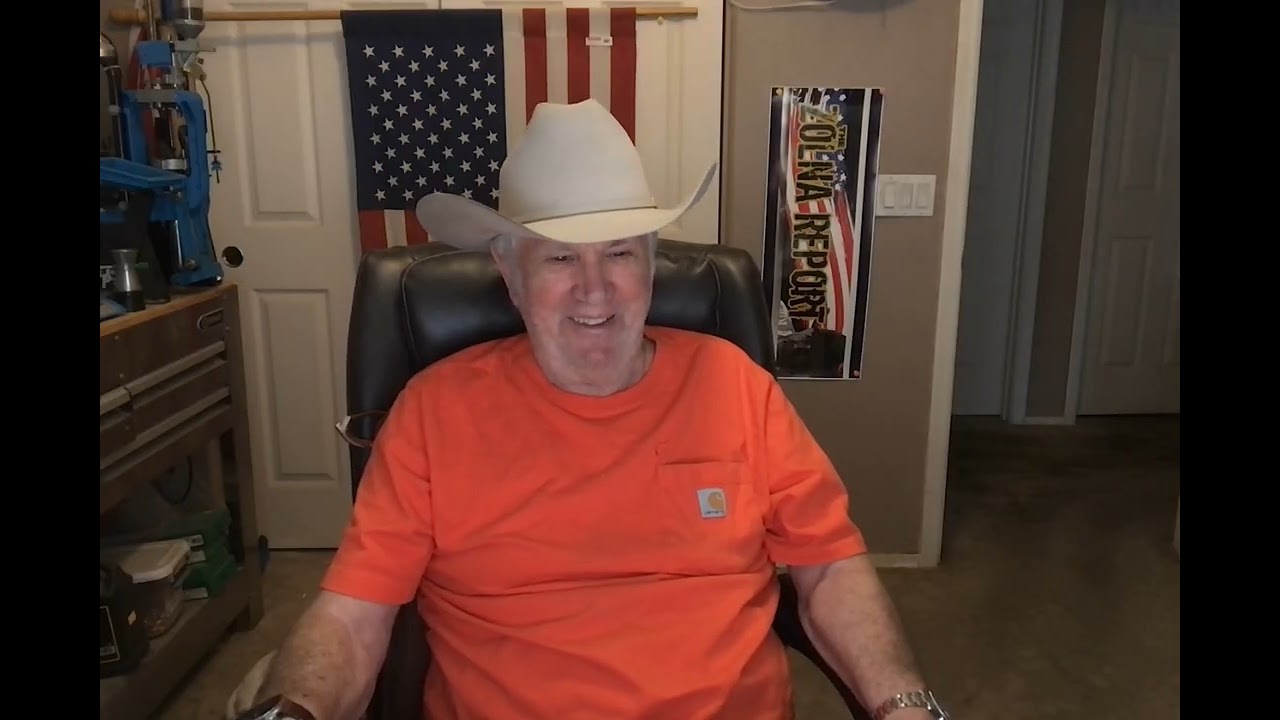 Мусульманка из Северной Каролины, баллотирующаяся в Сенат от Республиканской партии, в полном хид...