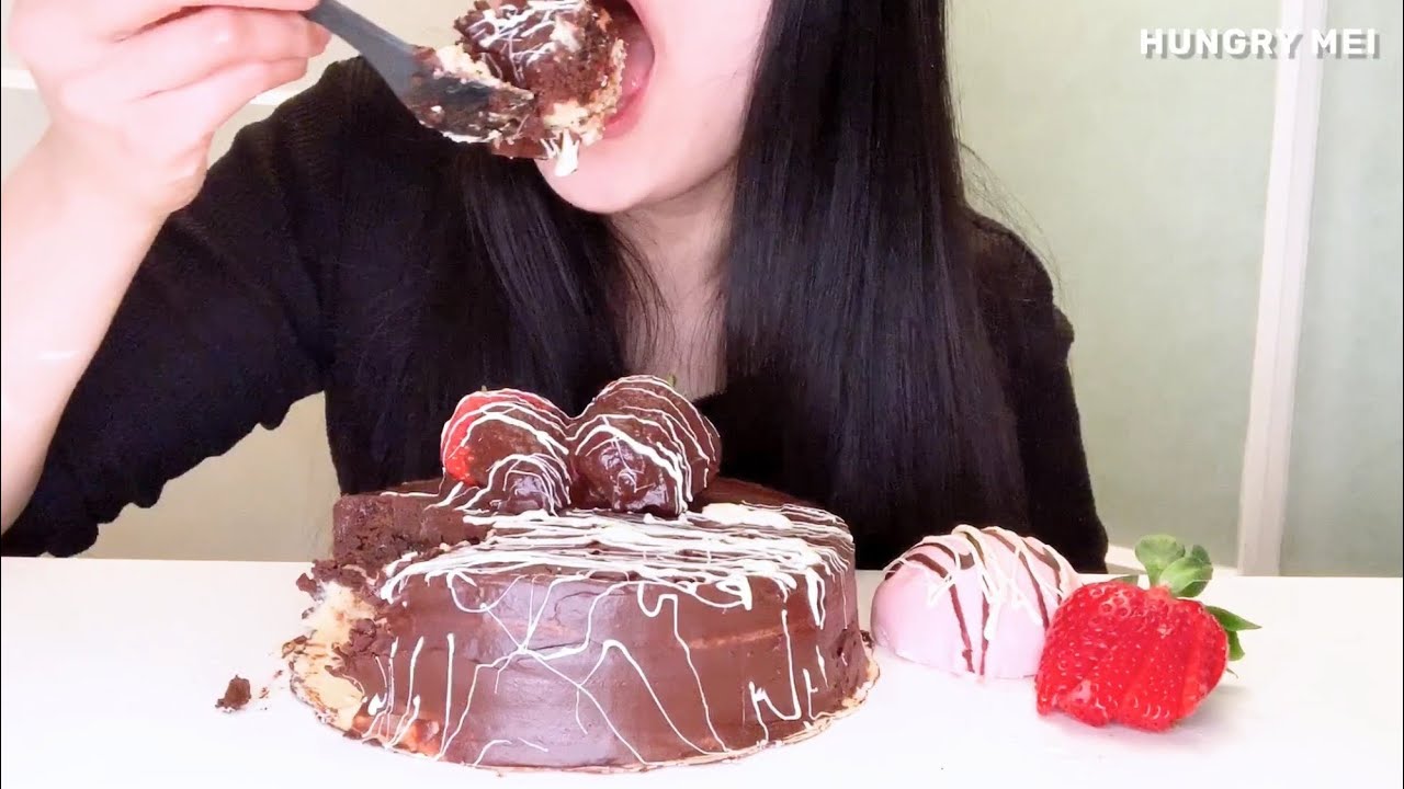 [MUKBANG] ALMOND GOOEY CHOCOLATE CAKE IKEA PRINCESS CAKE YouTube