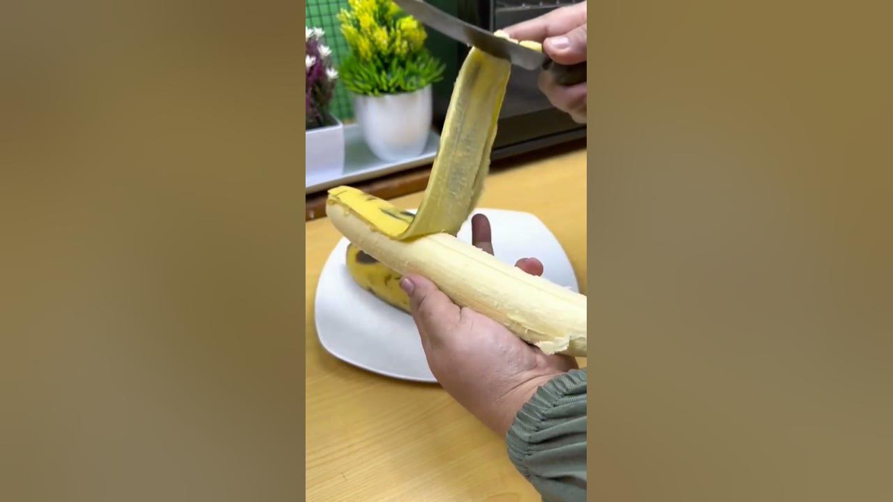 pisang tanduk bisa di bijin kue se enak ini.