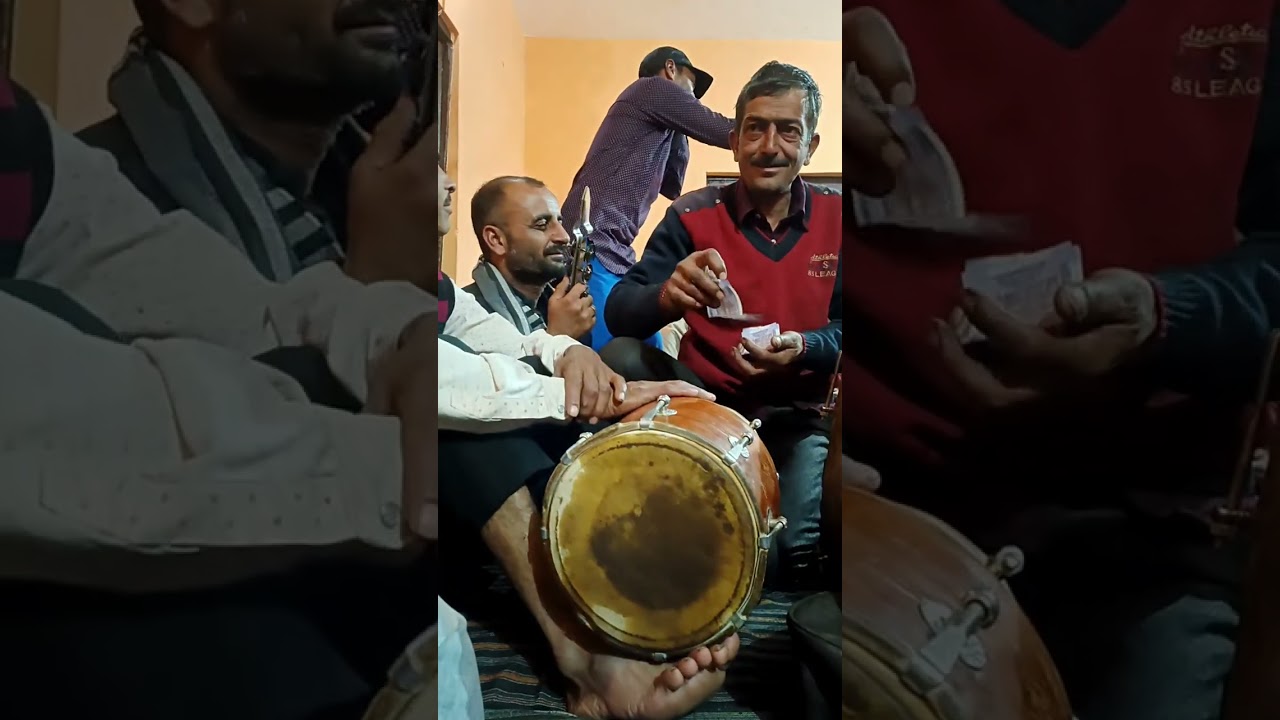 चुगा बड़ा  छतान  कुछ मेरे साथियों  के साथ dogri program Salghar  like share comment jrur kre🥀🥀🥀🥀❤️