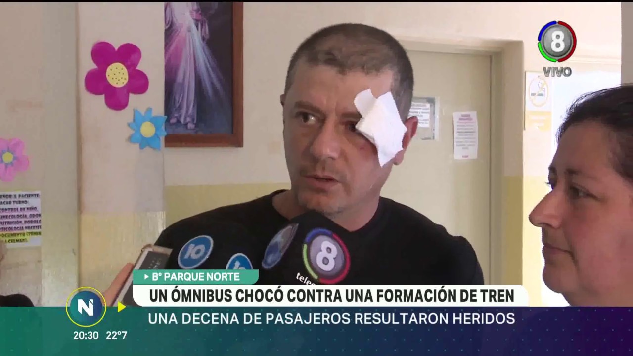 Un ómnibus chocó contra una formación de tren