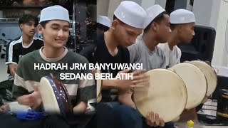 INILAH WAJAH-WAJAH VOKALIS HADRAAH JRM BANYUWANGI YANG SEDANG BERLATIHAN