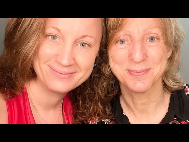 👩‍👧ASMR with my Mum ! personal attention relaxing tingly triggers layered sounds & light visuals