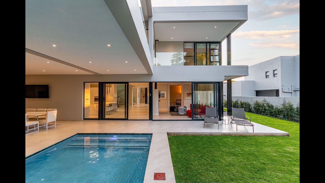 4 bedroom cluster house for sale in Waverley (Johannesburg) Pam