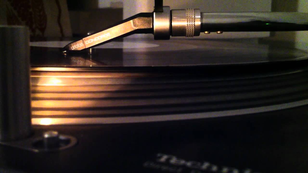 Deep88 feat Laura - Summer Just Can't Wave Goodbye (Detroit Mix)