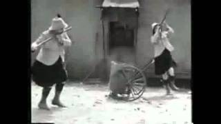 Gheorghe Turda-Ce te uiti la gacii mei.
