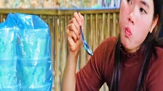 173 Making Soft Tofu Using The Traditional Stone Blender