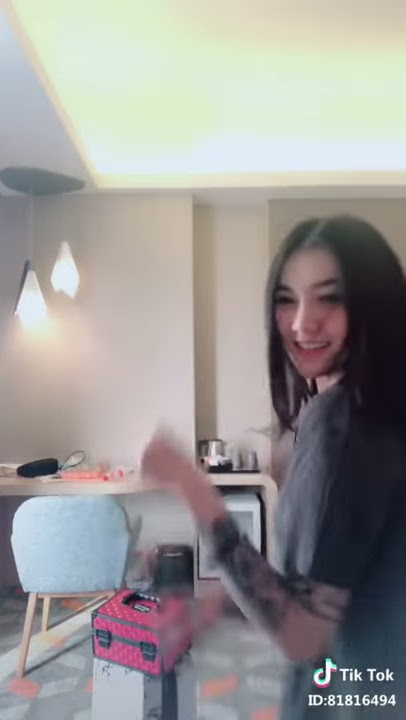 Tik tok meylika ryuki|cantik bertato|Nadia zerlinda lewat|panama dance