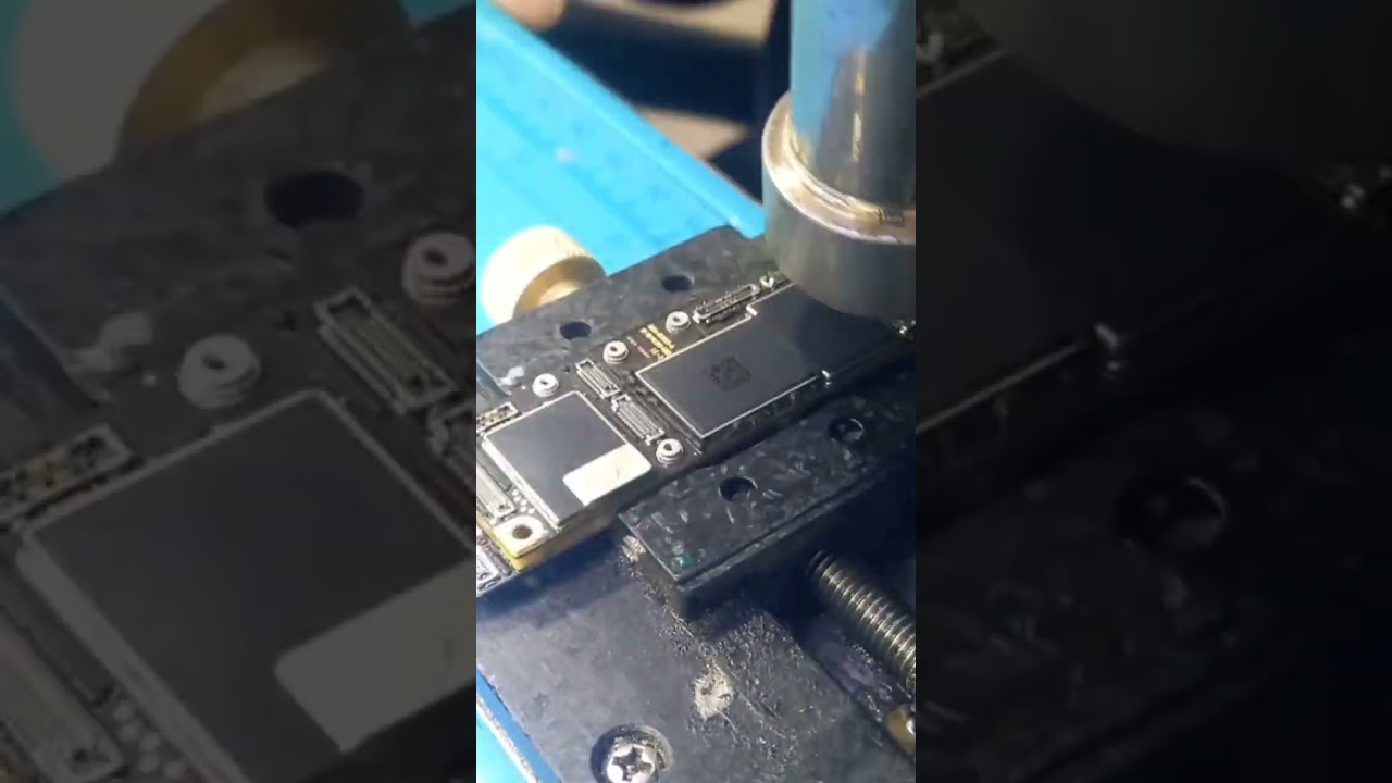 IPHONE 11 SEPARACIÓN DE PLACAS CON IMAN.