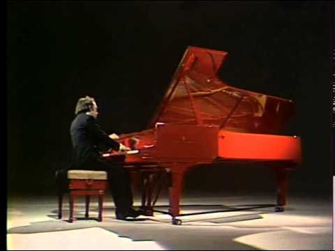 Alexei Nasedkin plays Chopin Nocturne and Polonaise - video 1978