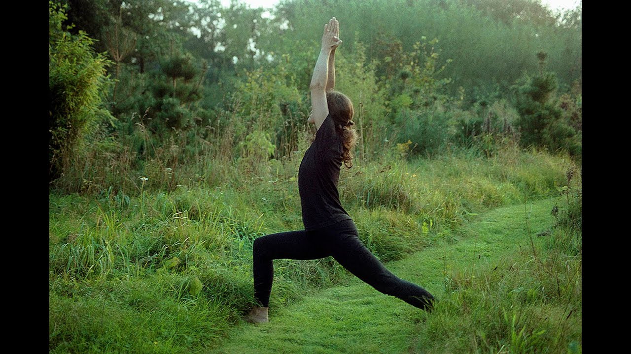 Hatha yoga nr. 10 med Inger Frølunde