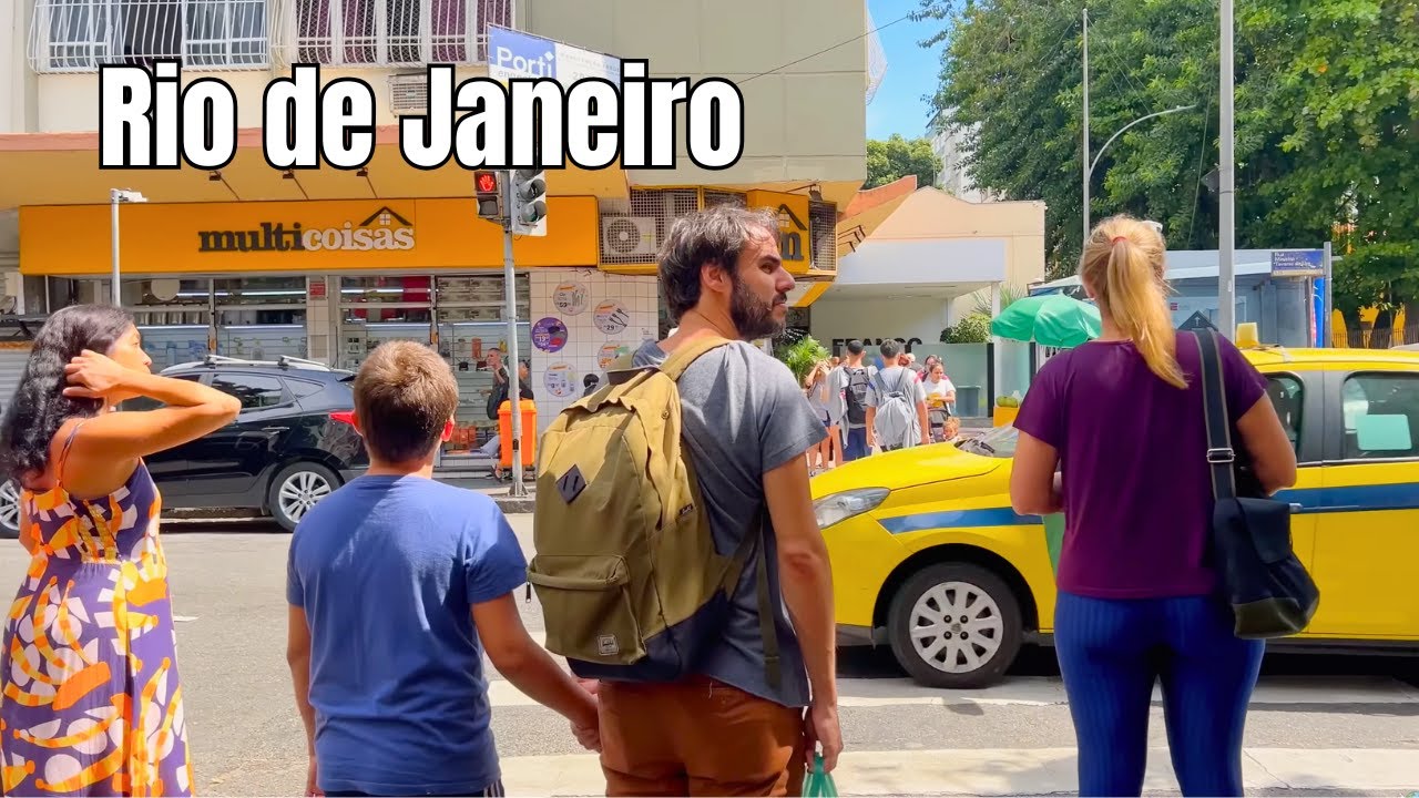 WALKING THROUGH THE NEIGHBORHOOD OF LARANJEIRAS — RIO DE JANEIRO, BRAZIL 🇧🇷