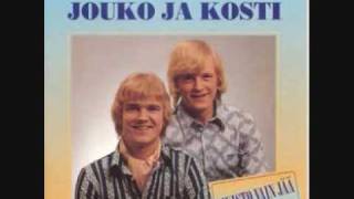 Video thumbnail of "Jouko ja Kosti - Illasta aamuun"