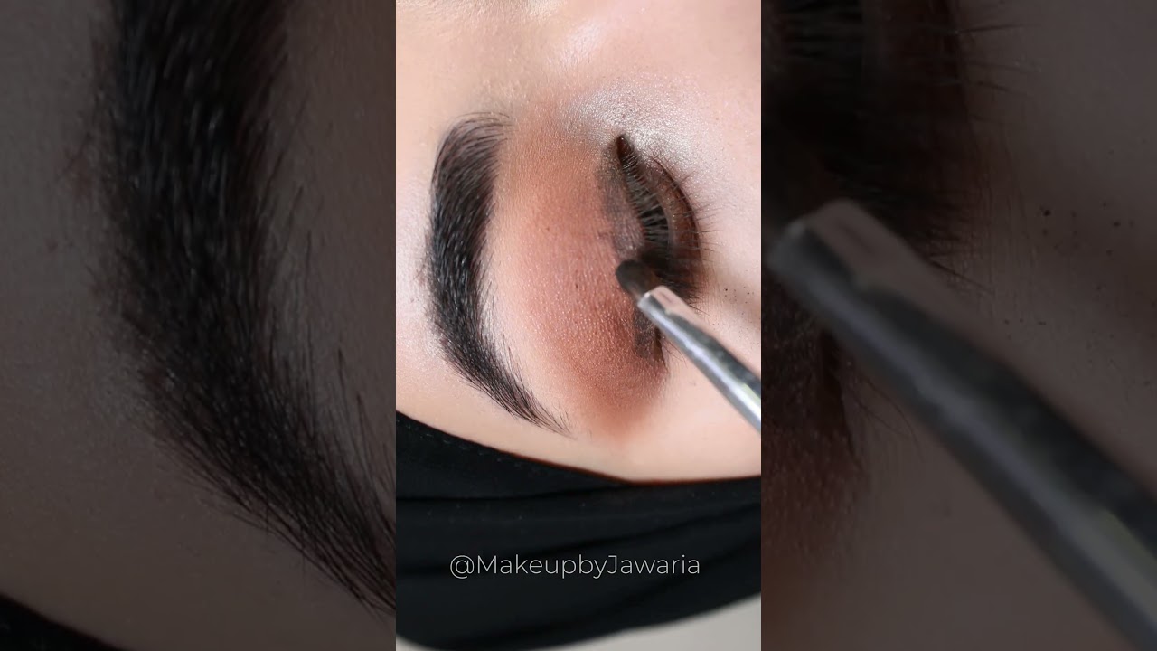 Easy Smokey Eye Makeup Tutorial for Beginners in Urdu Hindi  