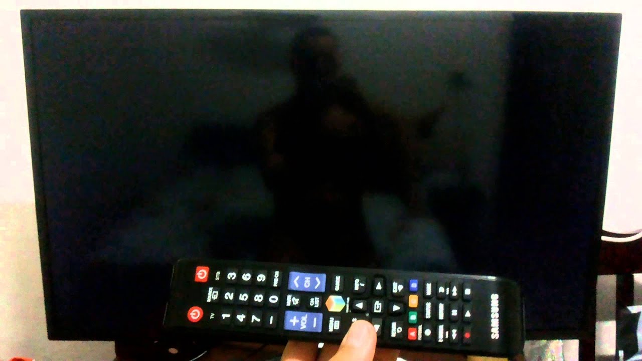 Smart tv samsung desligando e ligando sozinha. - YouTube