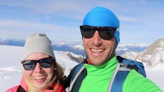 Spring walk around Hallstatt and Dachstein glacier in 2700 m above sea