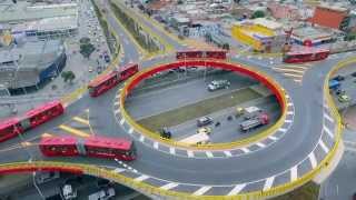 TransMilenio, 15 años moviendo a la gente que mueve a Bogotá screenshot 4