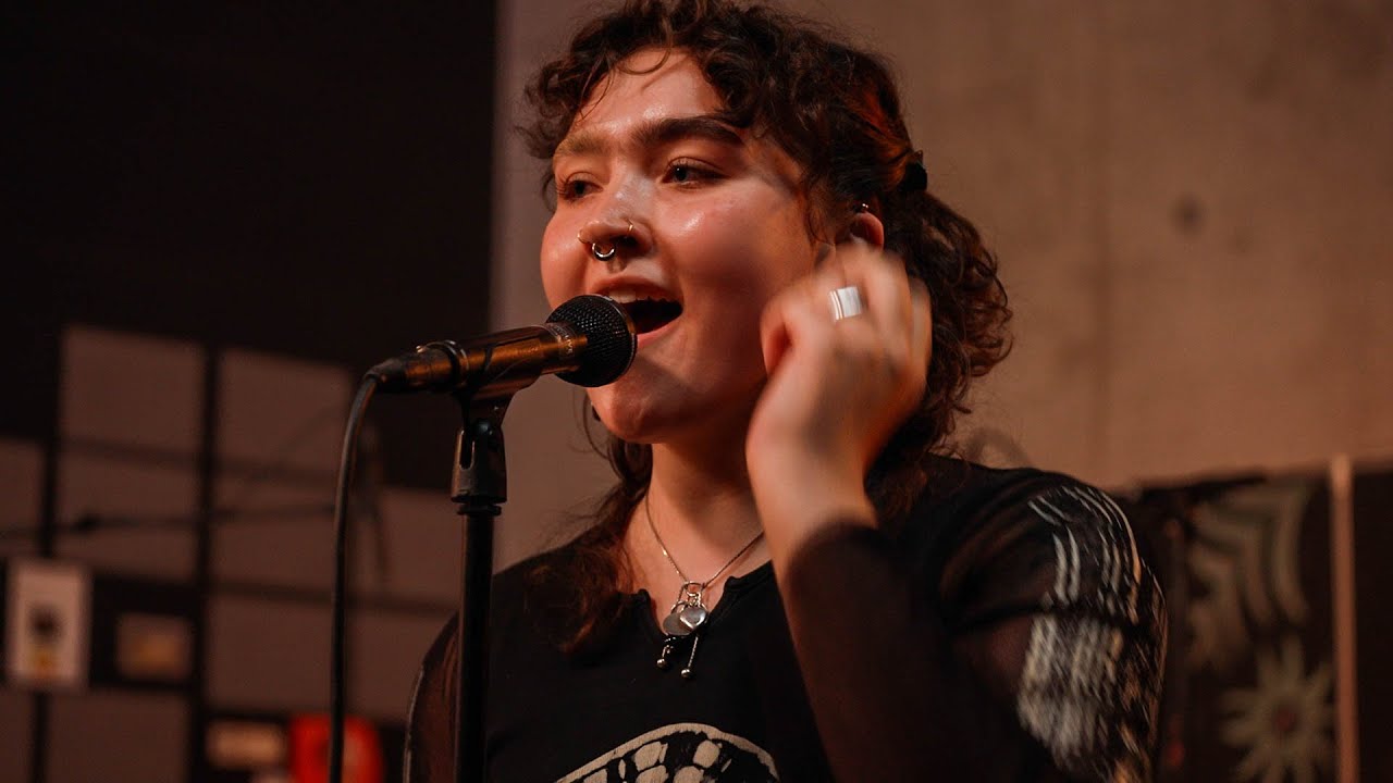 Mandrake Handshake - King Cnut (Live on KEXP)