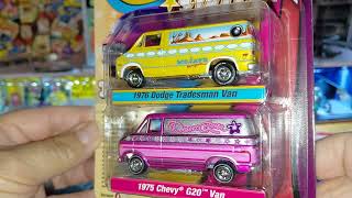 Unboxing Fail! New Johnny Lightning 2 pack! '62 Custom Chevys Too!