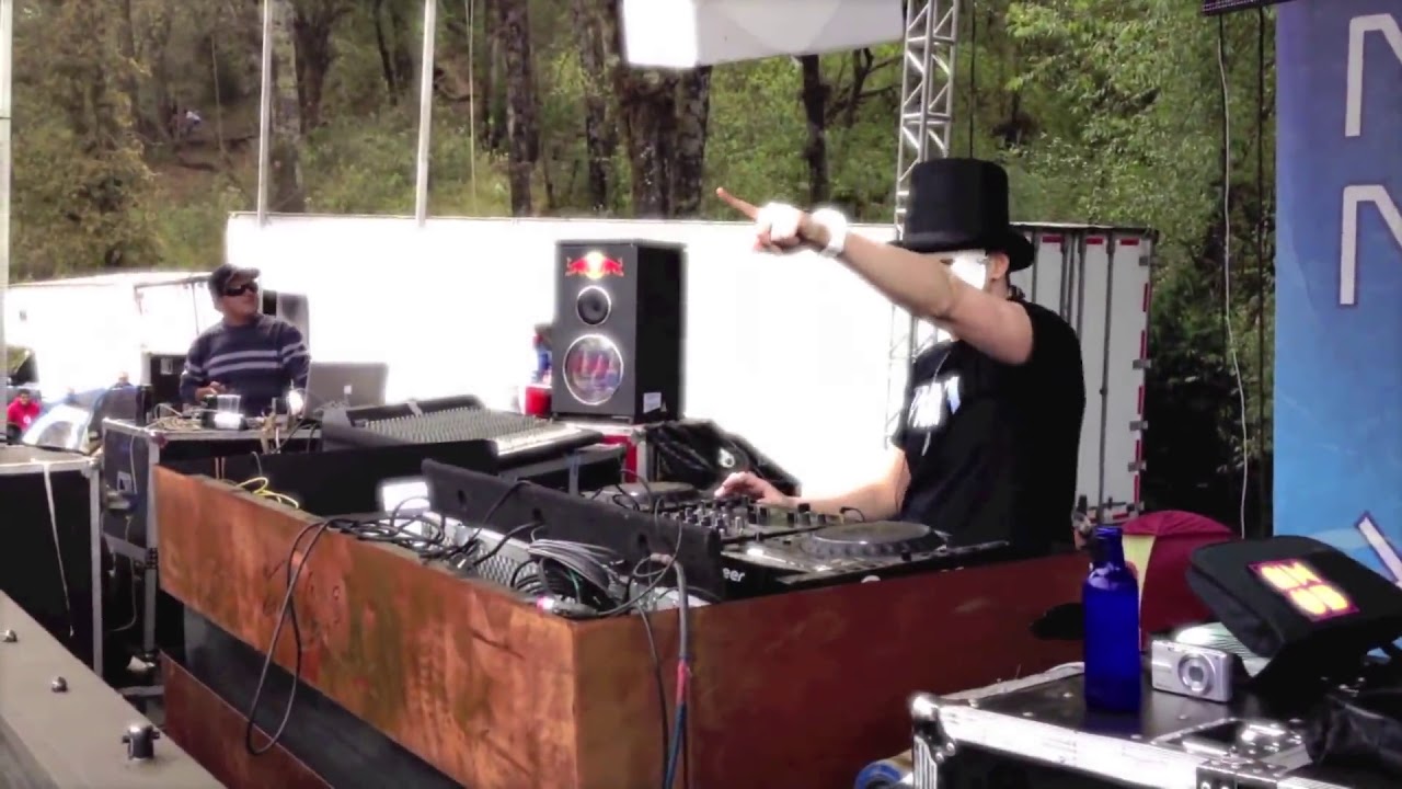 PHNTM @ Equinox Festival 2012 (Mexico City) [House, Tech House, Filtered House]