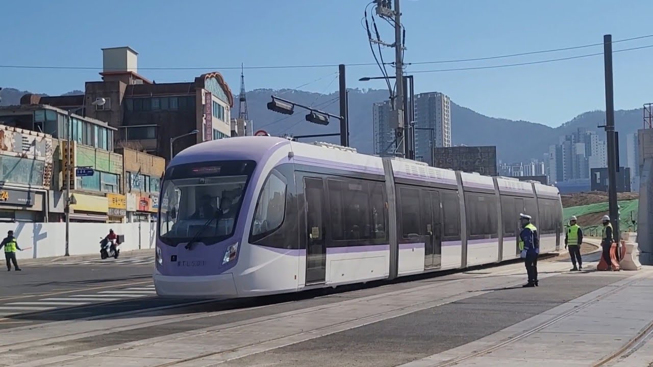 위례선 WTL000호대 전동차 덕수고등학교발 마천행 ????열차 마천역 진입