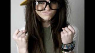 Video-Miniaturansicht von „Cady Groves-Phoenix“